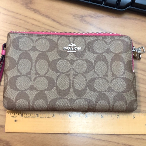 Coach Handbags - COACH wallet